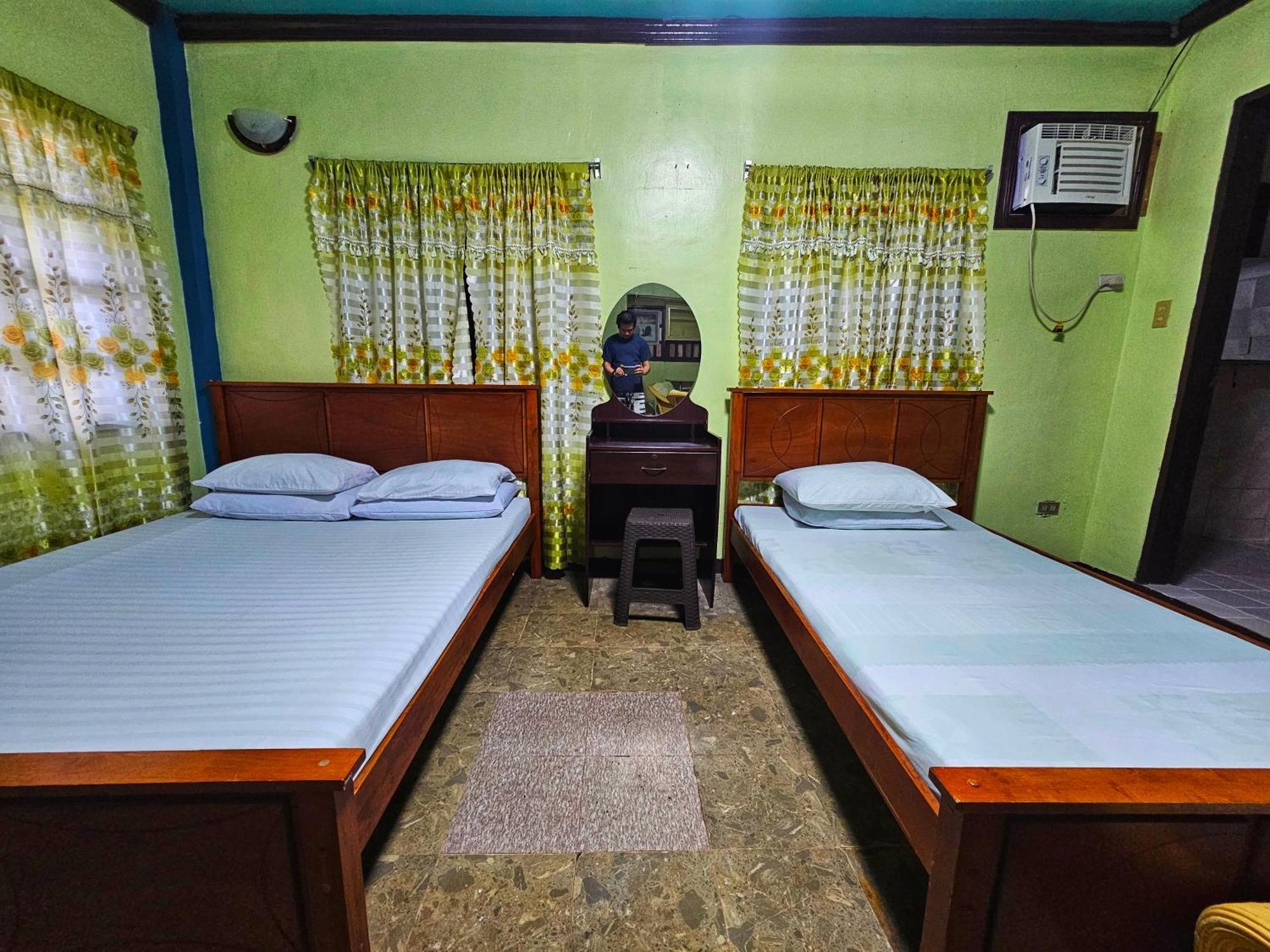 Bohol Sea Breeze Cottages And Resort Tawala  Екстер'єр фото