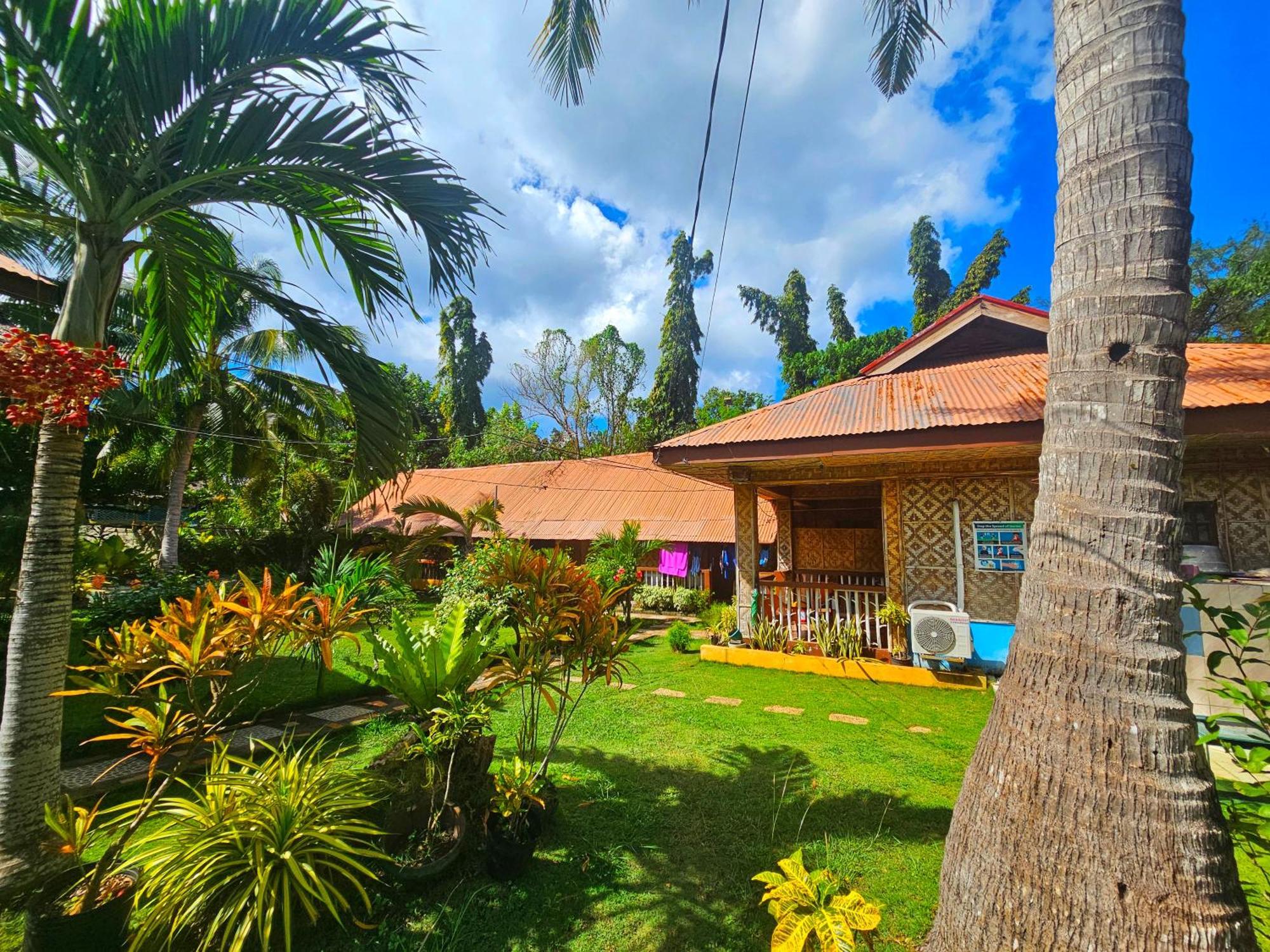 Bohol Sea Breeze Cottages And Resort Tawala  Екстер'єр фото
