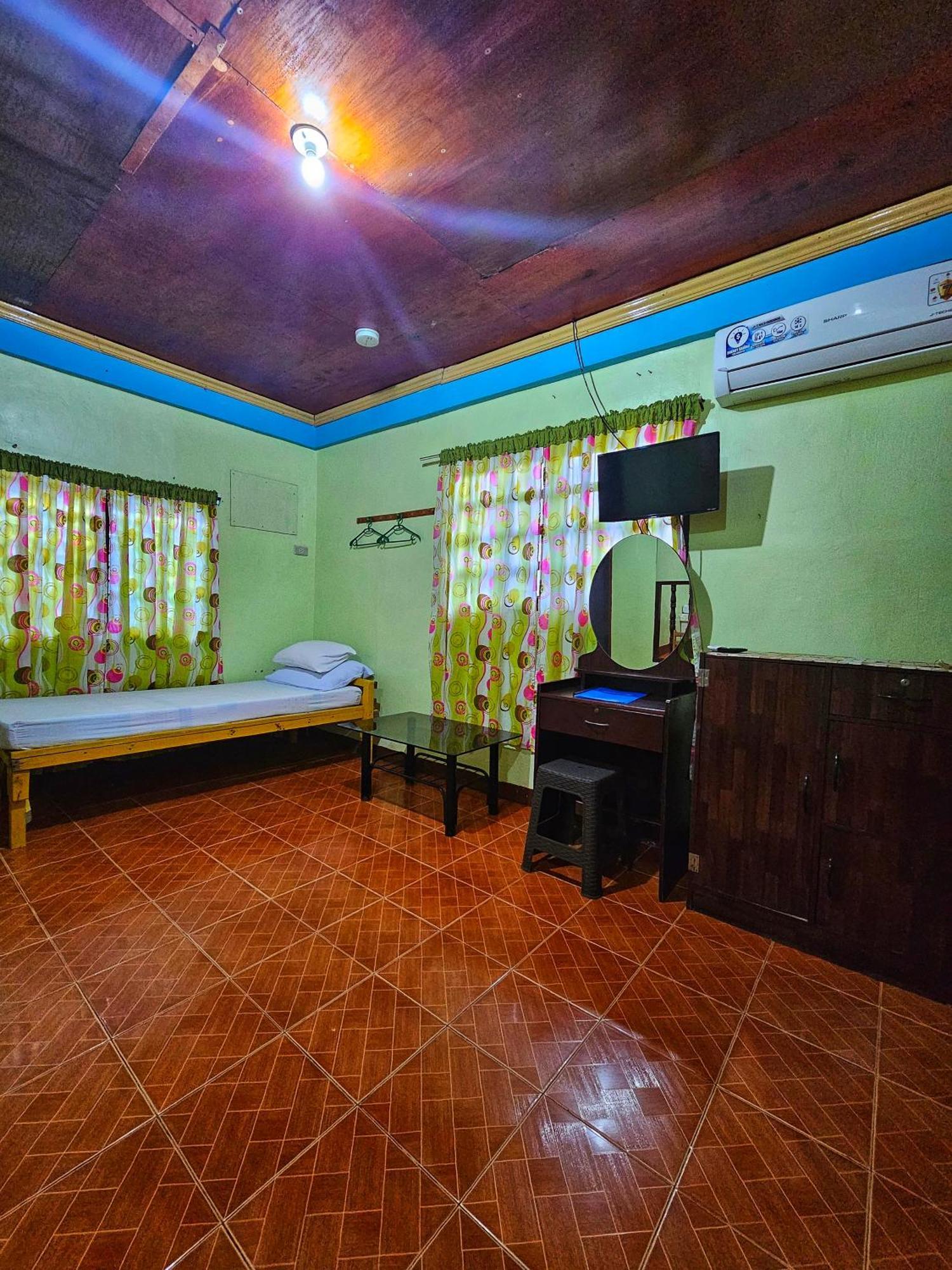 Bohol Sea Breeze Cottages And Resort Tawala  Екстер'єр фото