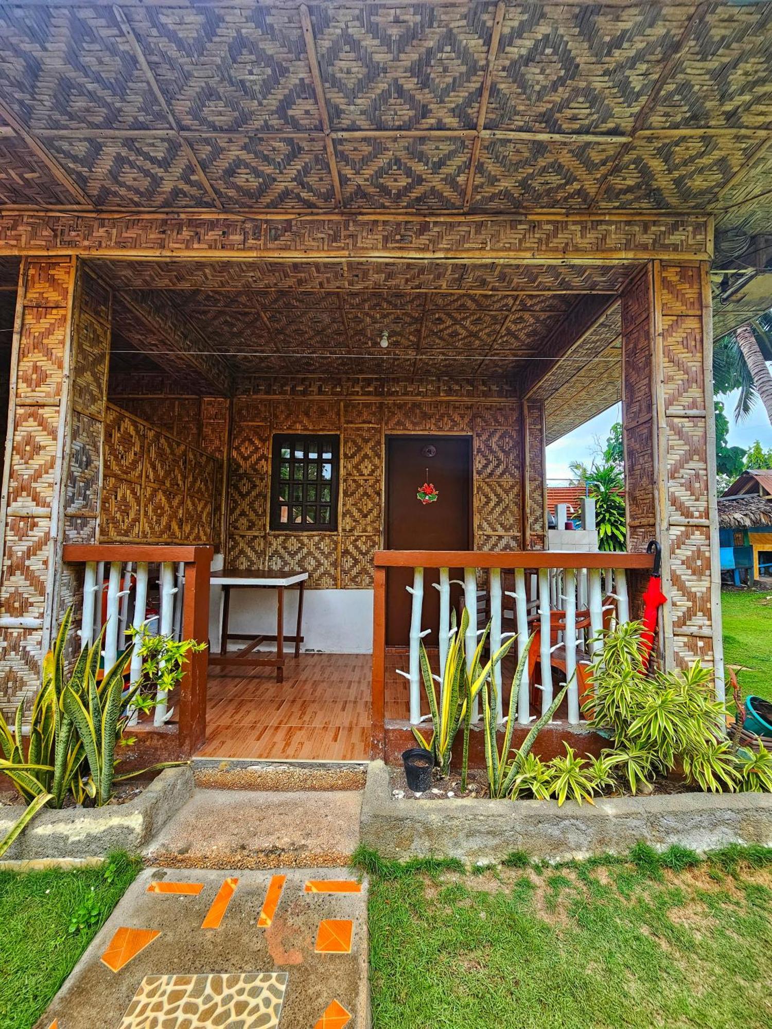 Bohol Sea Breeze Cottages And Resort Tawala  Екстер'єр фото