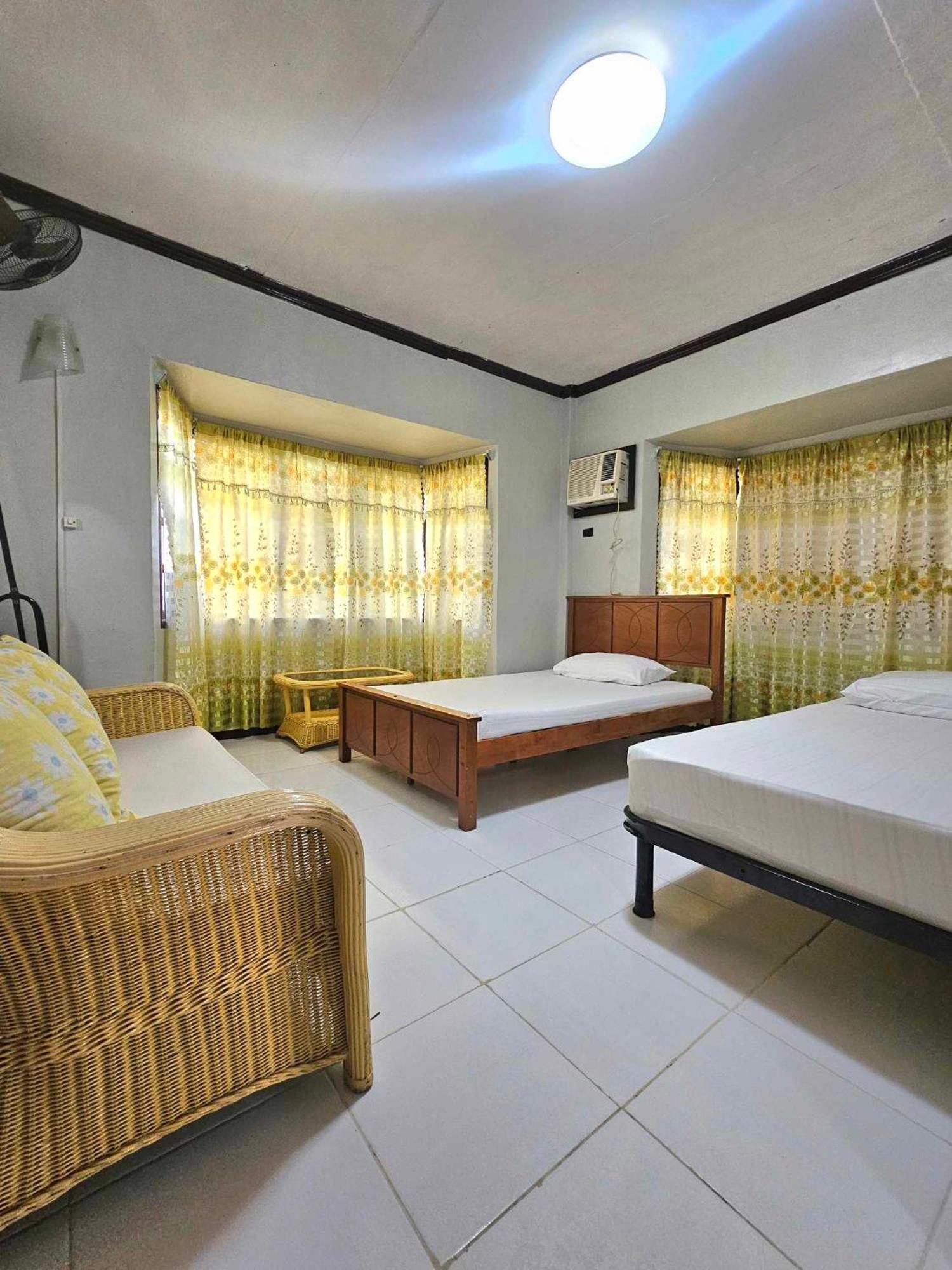 Bohol Sea Breeze Cottages And Resort Tawala  Екстер'єр фото